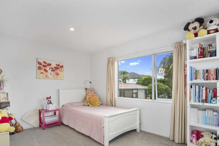 32a Bodi Place Te Atatu South_16