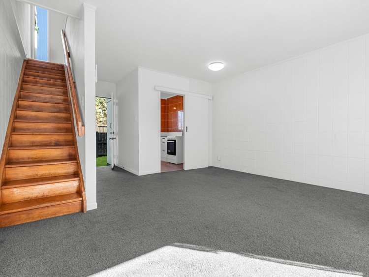 38 Fred Woodward Place Mount Roskill_13