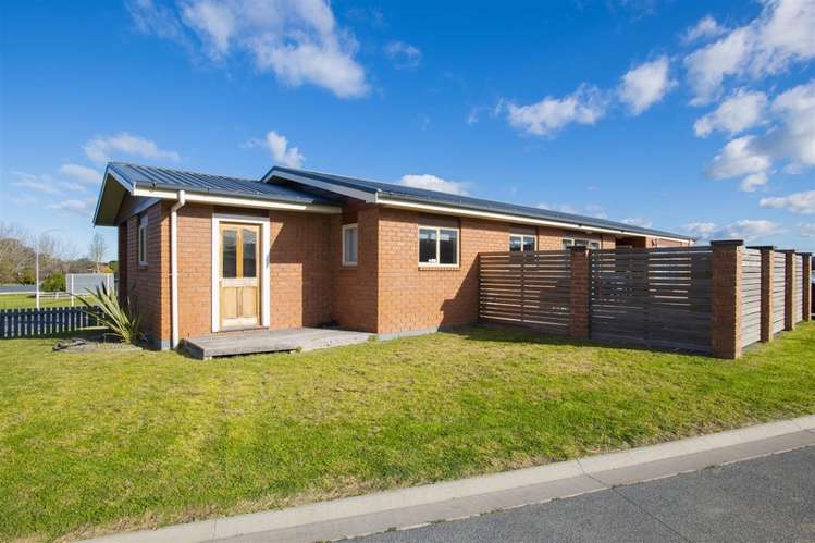 65 Lytton Road Riverdale_0