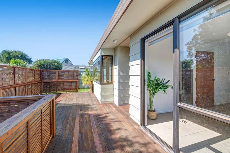 5b Melanie Place Orewa_1