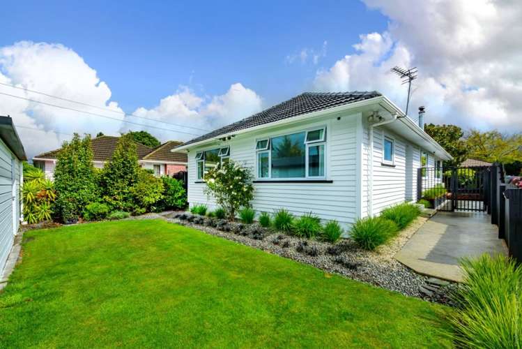 1/32 Downing Street_5