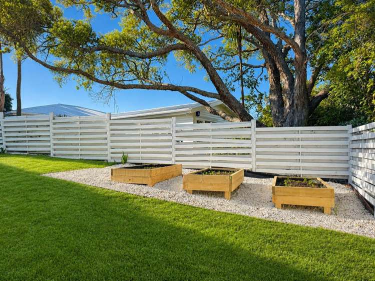 274 Beach Road Campbells Bay_32