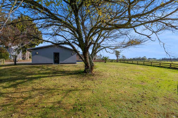 1384 Egmont Road Egmont Village_48