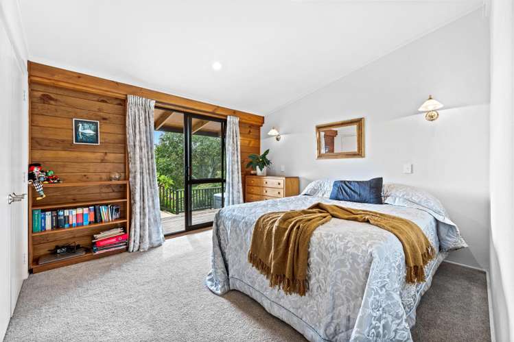 37 Lloyd Road Riverhead_13