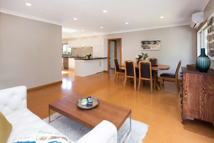 17 Glenfern Road Mellons Bay_8