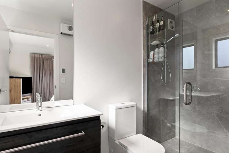 64 Jack Hanley Drive Jacks Point_17