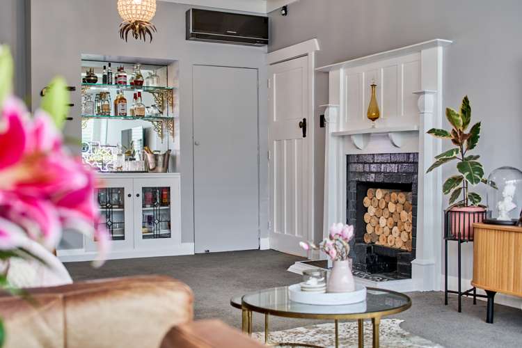 71 Hautana Street Woburn_16