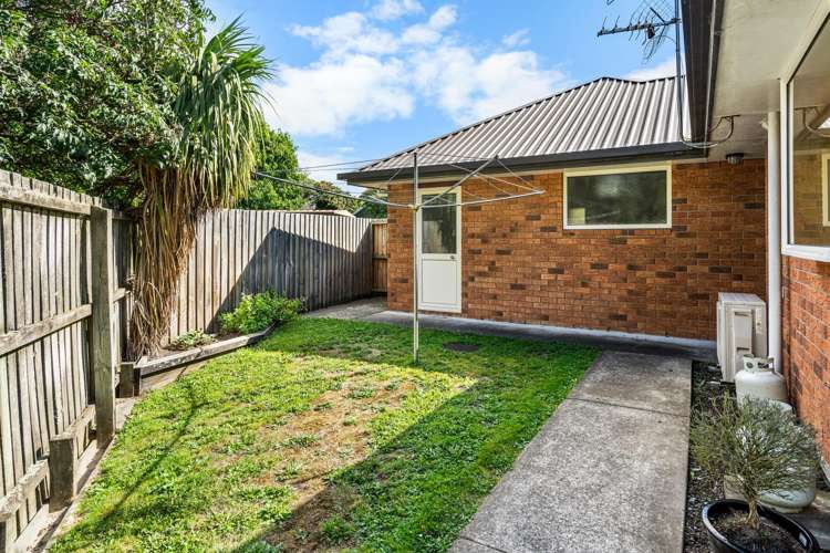 2/45B Trafford Street Harewood_20