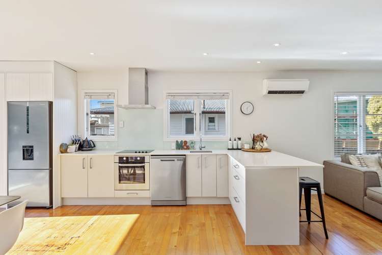 36 Kervil Avenue Te Atatu Peninsula_12