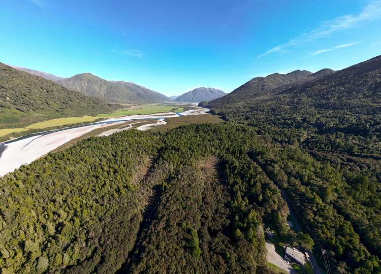 292 McArthur Road_2