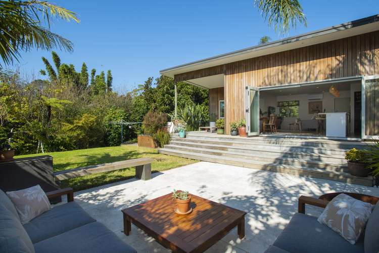 61 Lloyd George Road Wainui_11