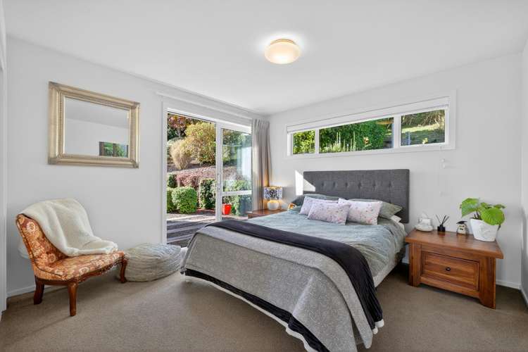 24 Hillplough Heights Richmond_16