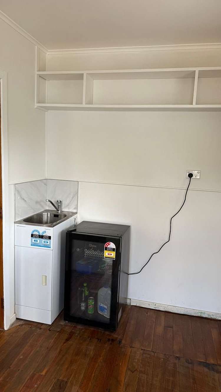 30 Amberley Avenue Te Atatu South_13