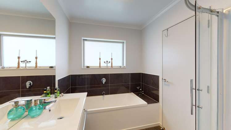 1/77 Main Road Wainuiomata_7