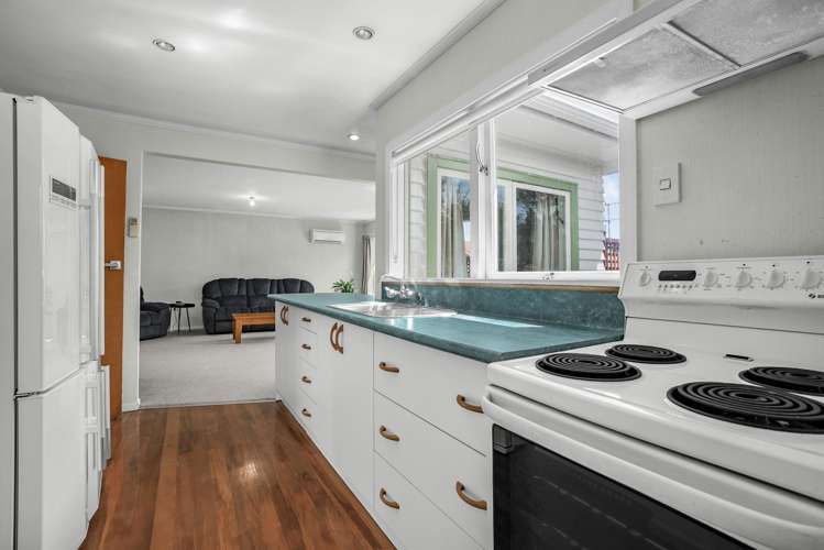 66 Wainuiomata Road Wainuiomata_7