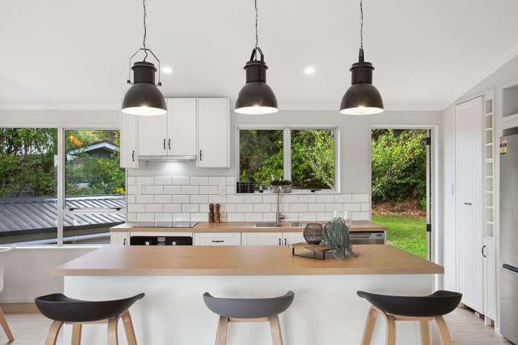 36 Sun Valley Hatfields Beach_11