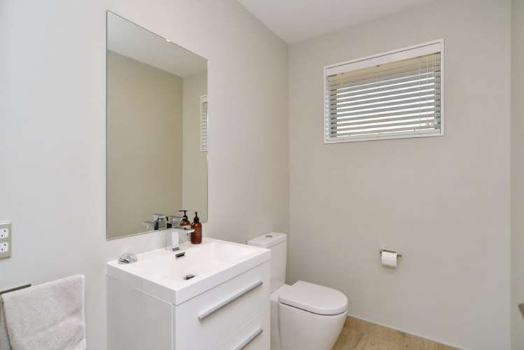 14 Bancroft Place Parklands_22