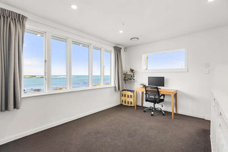 82 Owhiro Bay Parade Owhiro Bay_10