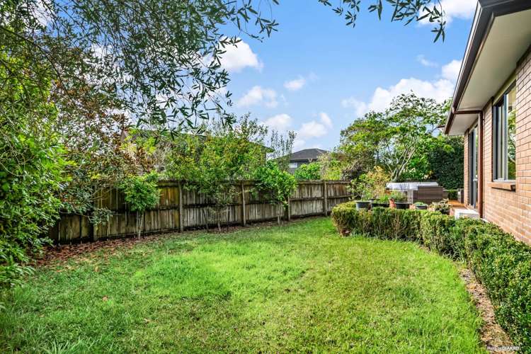 8 Seamount Drive Red Beach_19