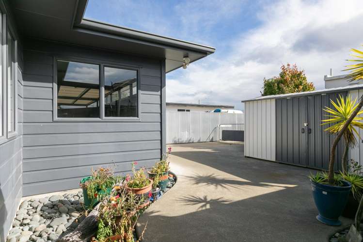 300A Park Road South Akina_15