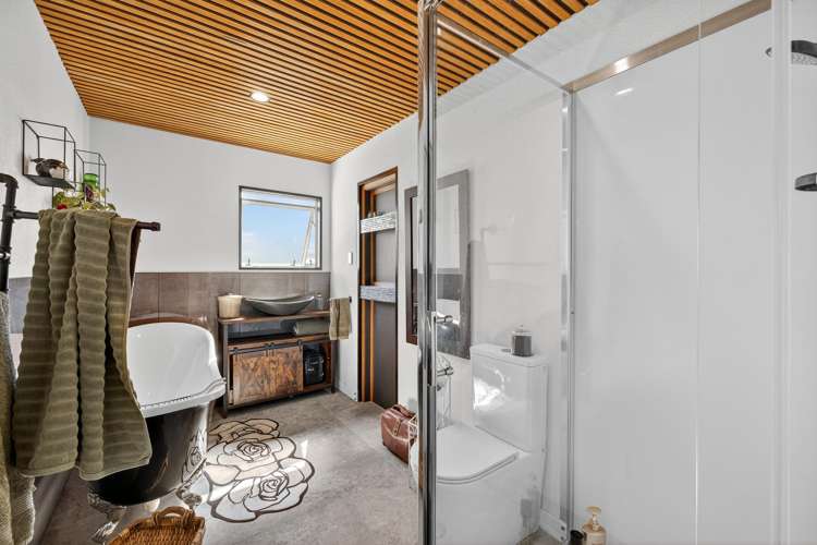 2/44 Shakespeare Road Waltham_14