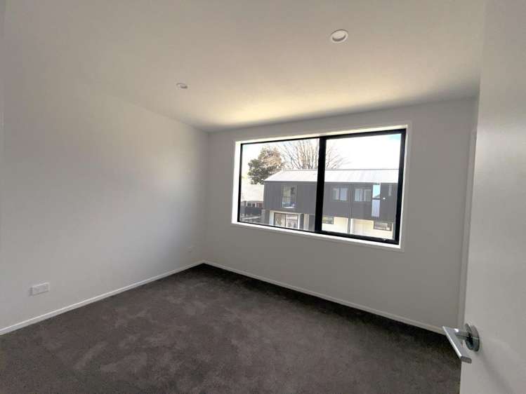6/225 St George Street 10695_3