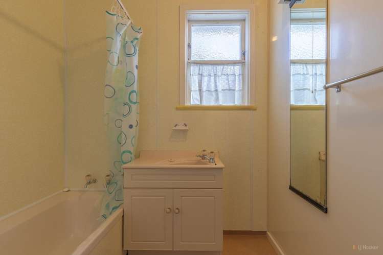 28 Forth Street Marchwiel_16