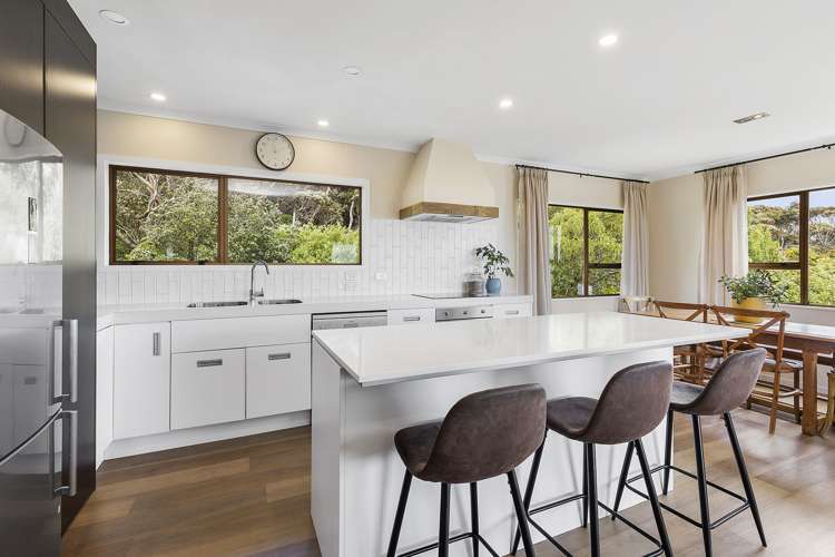 13 De Castro Place Titahi Bay_6