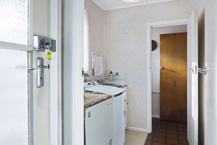 42 Reid Avenue Hawera_17