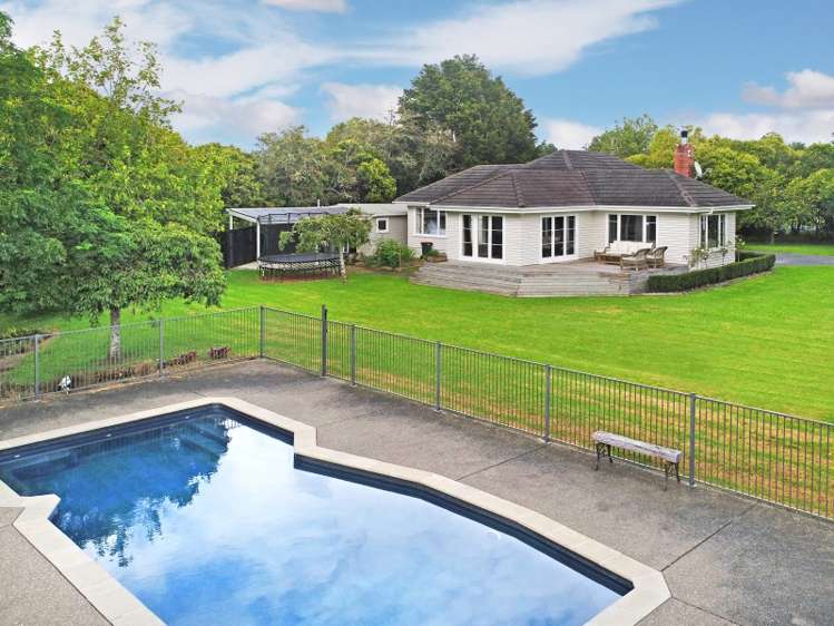 256 Monument Road Clevedon_0