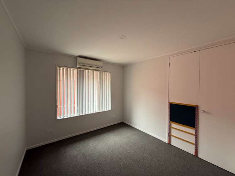 78 Kingdale Road Henderson_6