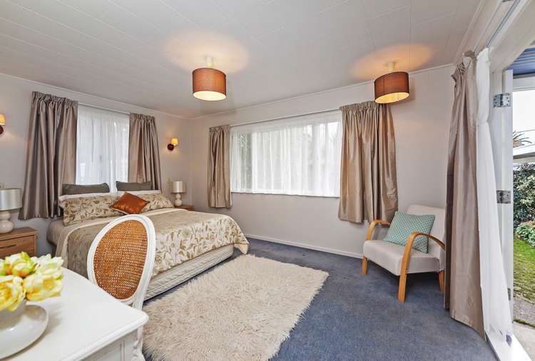 73 Cobham Crescent Kelston_8