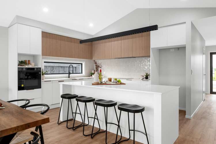 17 Te Whata Street_3