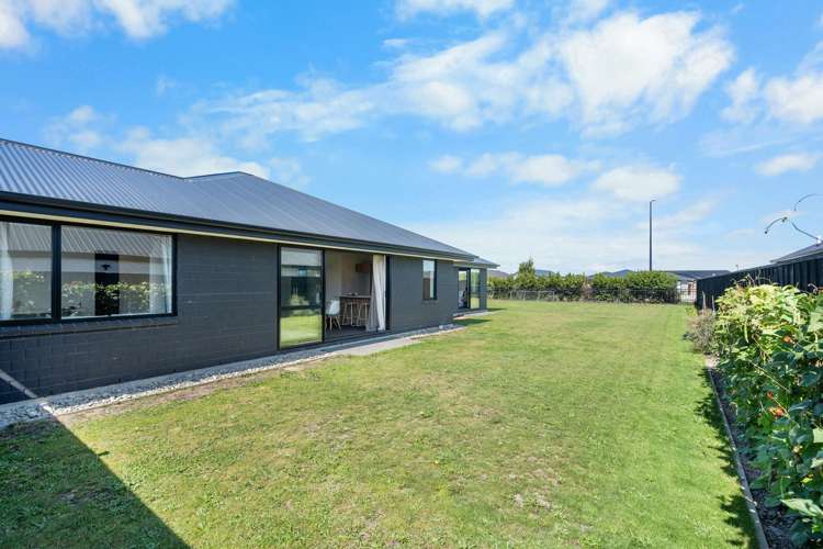 5 Roles Way Rolleston_18