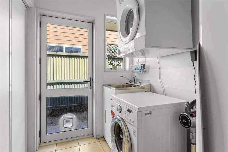 38 Beach Road North New Brighton_12