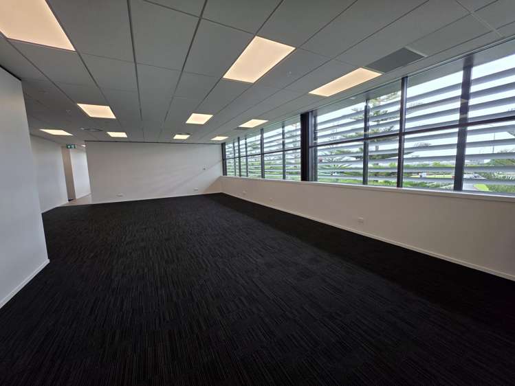 30 Highbrook Drive East Tamaki_7