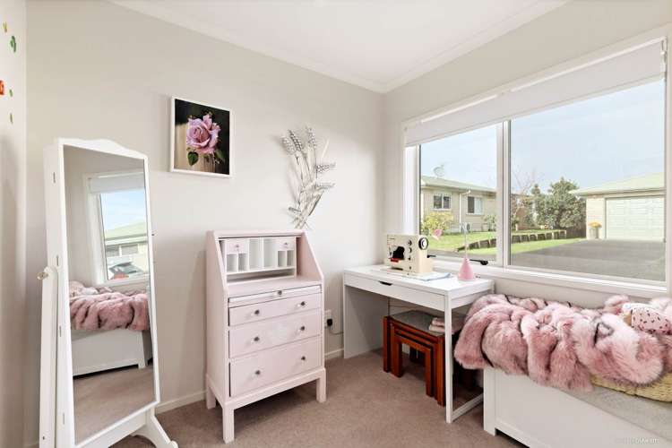 16/8 Village Place Tuakau_4