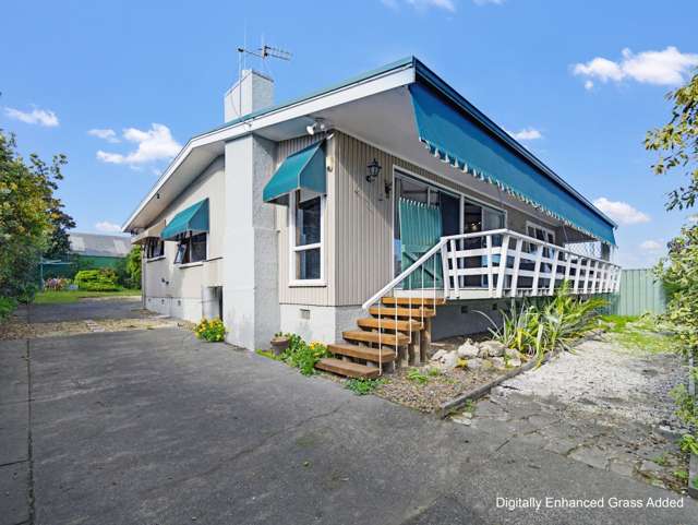 Relaxed Coastal Living on Te Awa Avenue