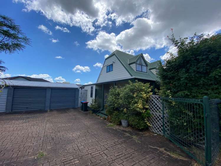 47 Puketea Street Blockhouse Bay_8