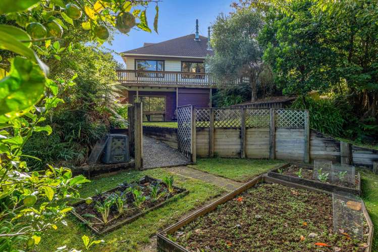 21b Sequoia Grove Merrilands_27