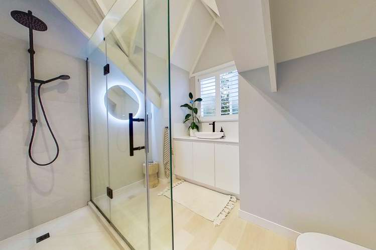 32 Russell Street Stanley Point_15