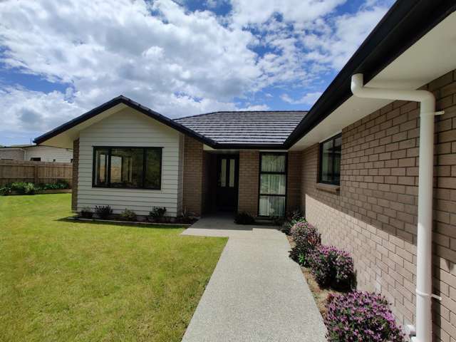 85 Melksham Drive Churton Park_1