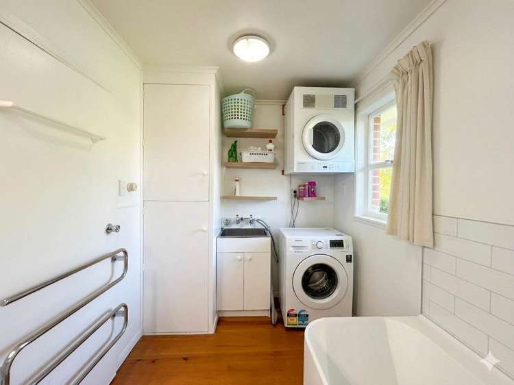 3 Adrienne Place Onehunga_11