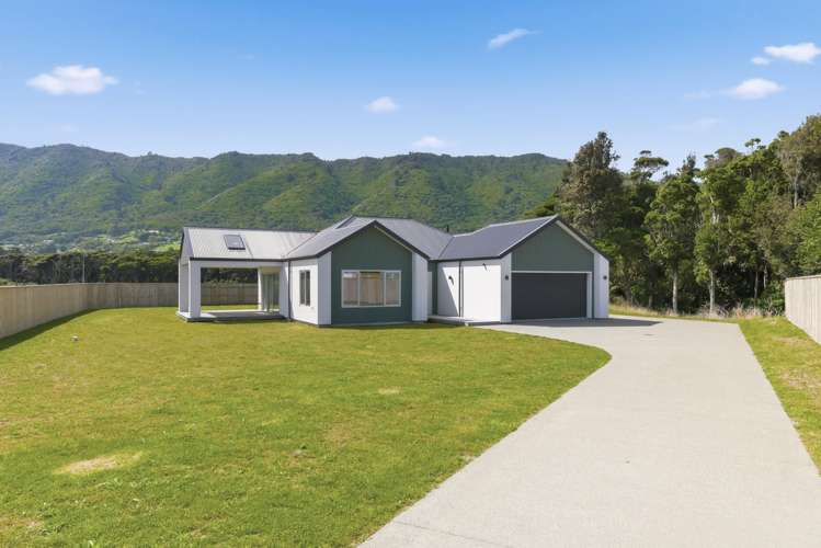 7 Pihoihoi Close Waikanae_0