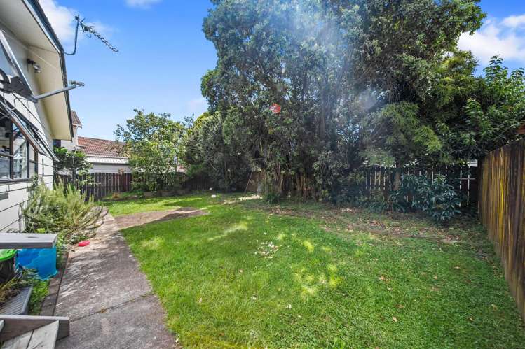 2/397 Roscommon Road Clendon Park_2