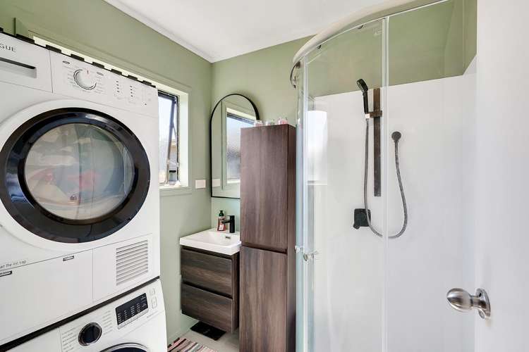 375 Cobham Drive Hillcrest_9