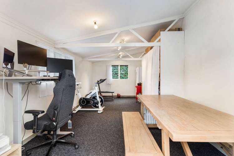 62 Cobham Crescent Kelston_15