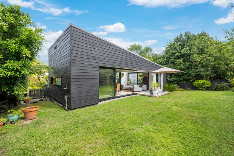 74b Beach Road Mellons Bay_17