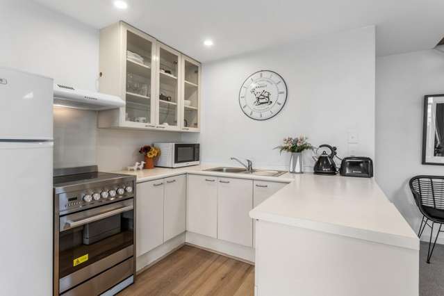 1/142 Rugby Street Merivale_3