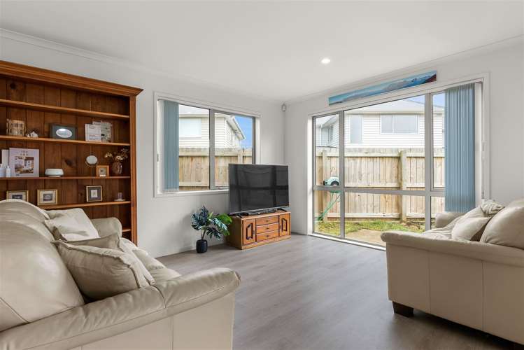 9 Fuselage Lane Takanini_6